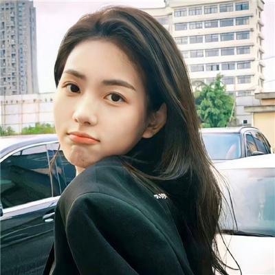 5个吓鬼的少年